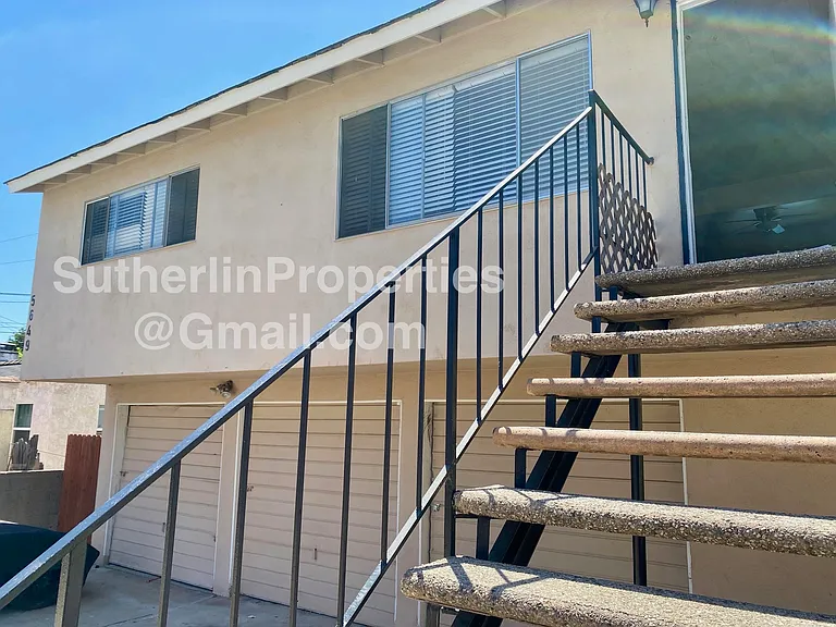 5649 N Myrtle Ave — Photo 2