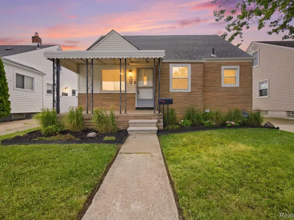 17763 Valade St, Riverview, MI 48193