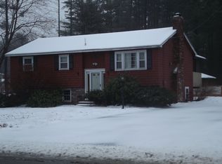 4 Ash St, Townsend, MA 01469