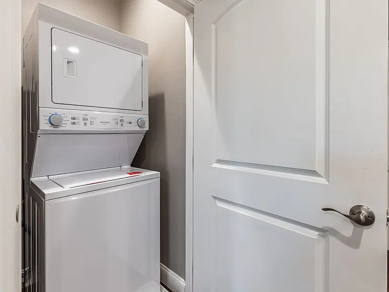 2409 Bois D Arc St — Photo 20