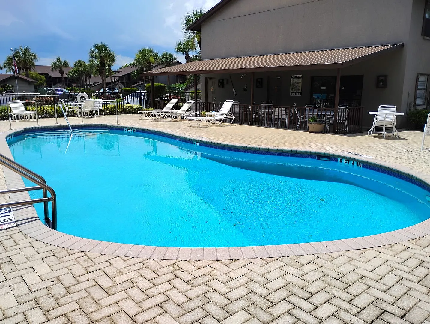 Annual Unfurnished 2 Bed 1 Bath Second Floor Condo located in Par Four at Capri Isles! — Photo 2