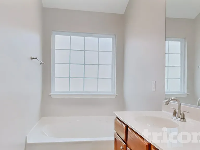 4103 Laurel Creek Dr — Photo 9