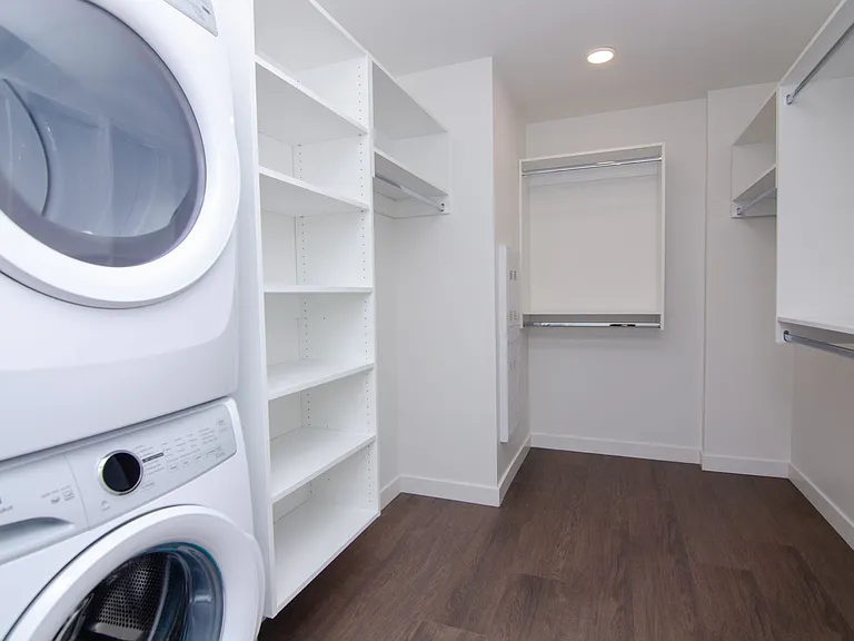 1212 Demonbreun St #910 — Photo 12