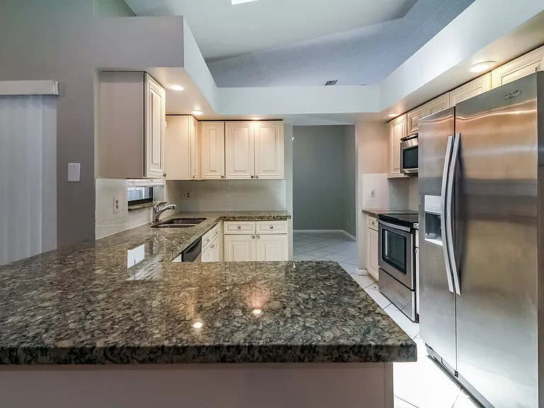 1904 NW 79th Ave — Photo 5