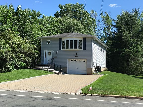 2nd image of 102 E Washington Ave