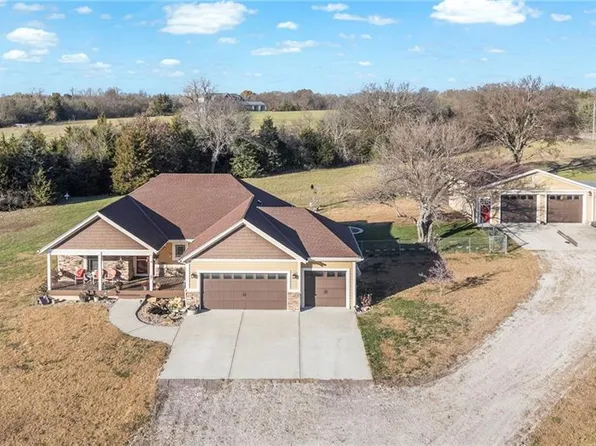 23178 W 239th St, Spring Hill, KS 66083