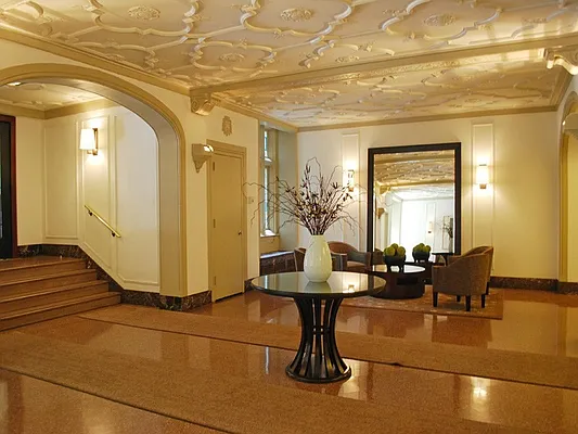 Sold by Sotheby's International Realty | media 10