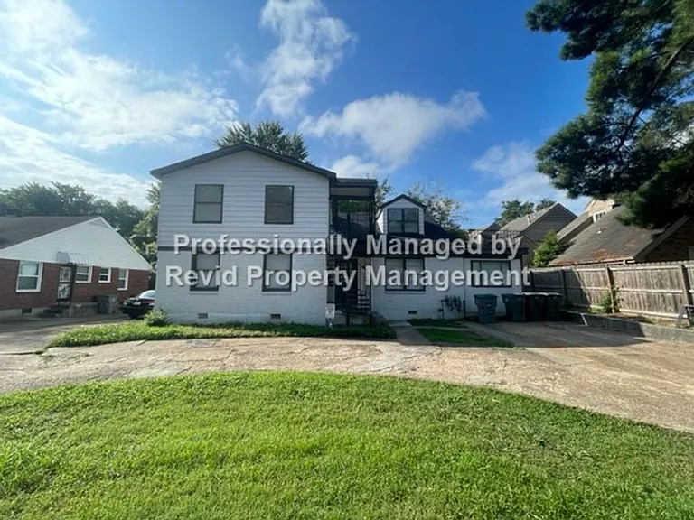 3523 Barwood Cir. — Photo 22