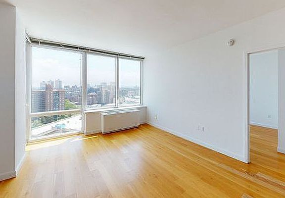 3rd image of 6155 Junction Blvd #16R
