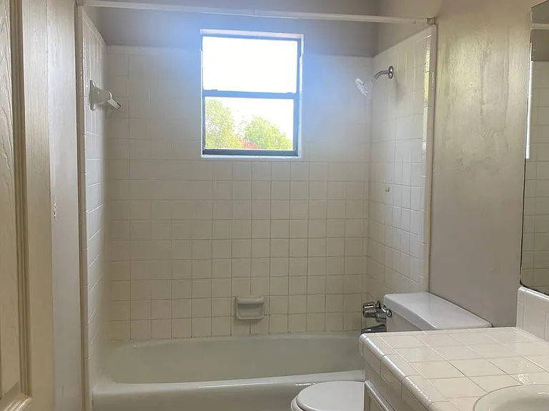 508 E 27th Ave — Photo 25