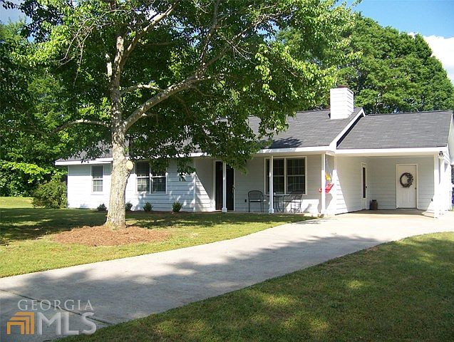 2nd image of 829 Parker Ct NW