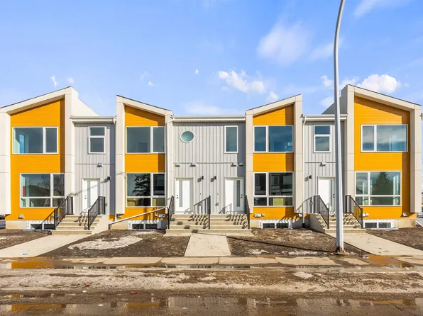 10011 162nd St NW, Edmonton, AB T5P 3L5