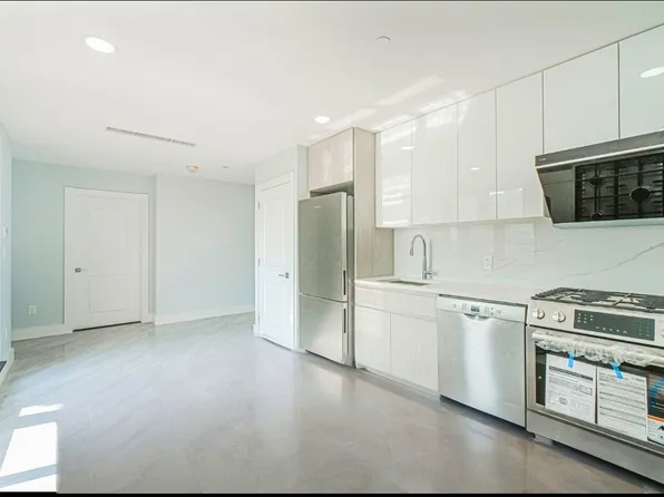 811 45th Street image 2 of 10