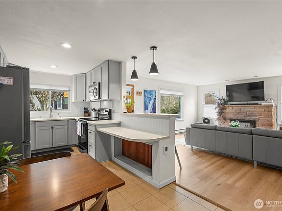 5th image of 8053 16th Avenue NW