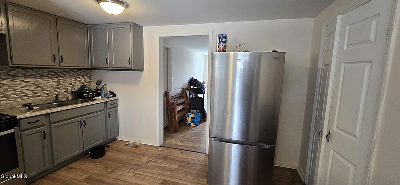 3rd image of 95 3rd Street