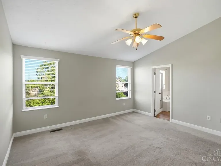 6672 Westminster Ct — Photo 16