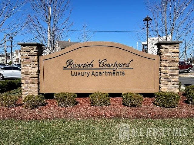 1 bed, 1.0 bath, 694 sqft, $1,835 — Photo 4