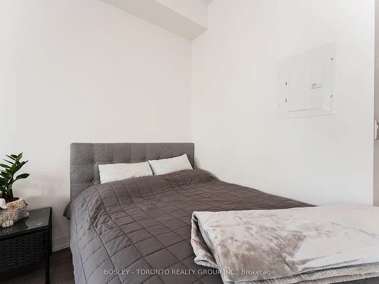 38 Iannuzzi St #2002 — Photo 23