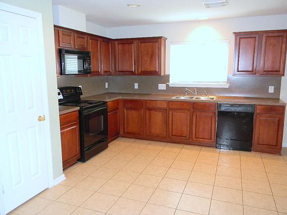 5th image of 14631 Emerald Cypress Ln