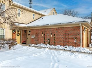 6143 Century Ct, Shelby Township, MI 48316