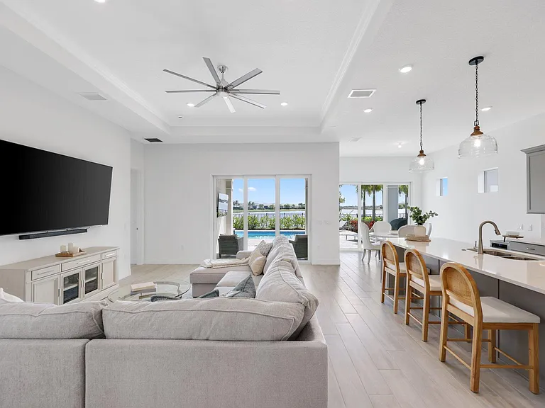 10466 Northbrook Circle Palm — Photo 16