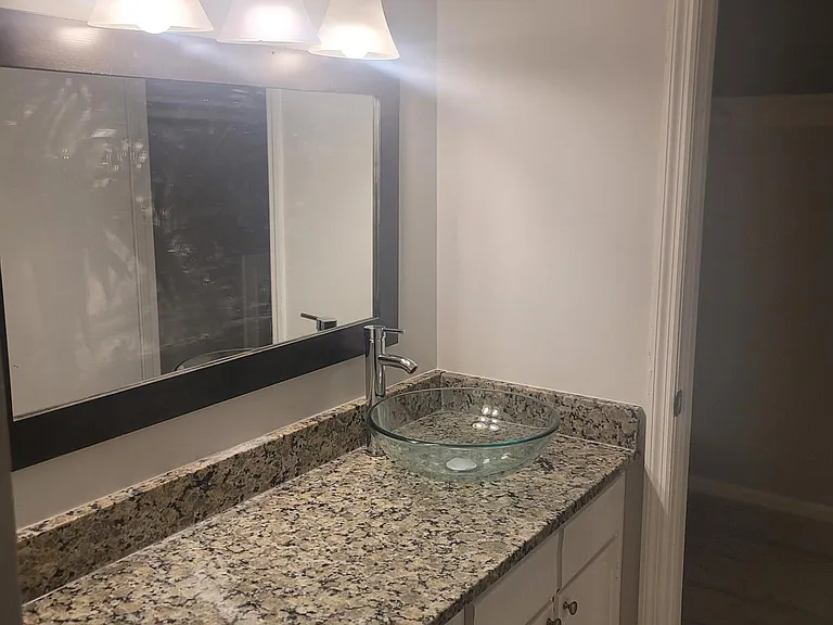 920 Lakewood Ln #920 — Photo 13