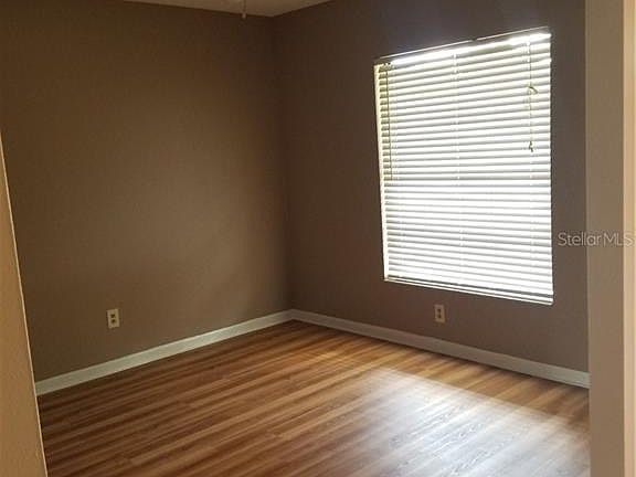 5th image of 4301 Hollow Hill Dr