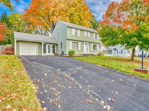 284 Belmeade Rd, Rochester, NY 14617