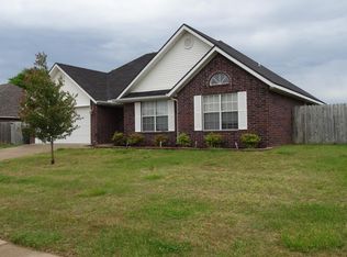 717 Topaz St, Lowell, AR 72745