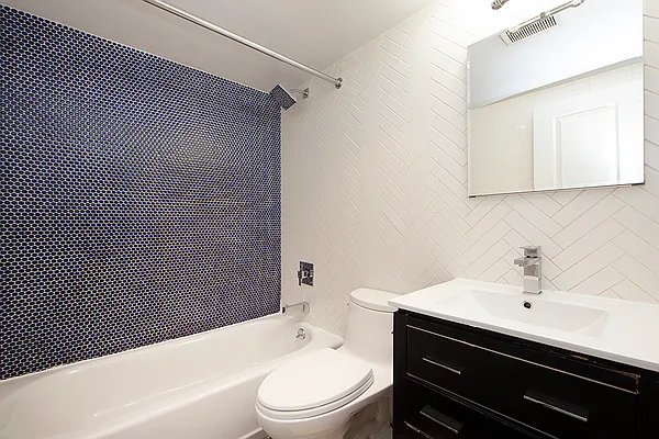 Rented by R New York | media 10