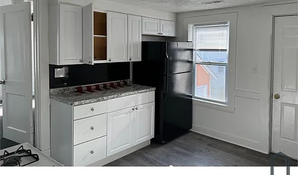 460 Lincoln St #5 — Photo 12