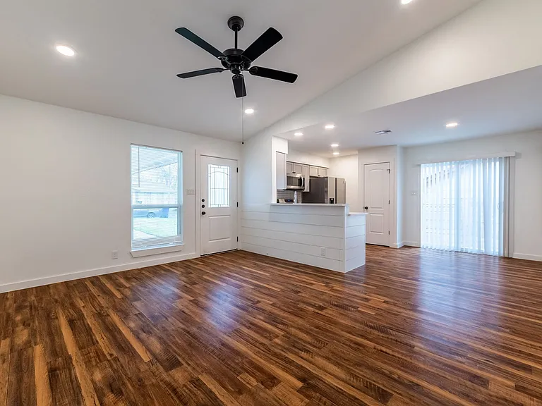 1205 Dobie Dr #A — Photo 3
