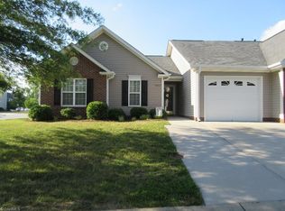 6847 Wellsley Ct, Clemmons, NC 27012