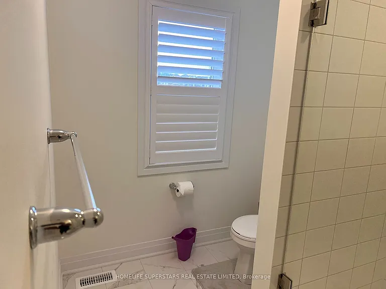188 Aviron Cres — Photo 22