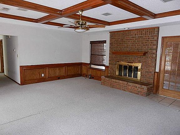 2nd image of 2021 Oakmeadow Ct