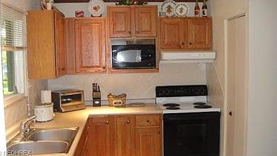 2nd image of 42 Chelmsford Dr