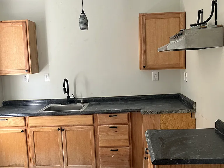 723 Oakmont Ave #1 — Photo 1