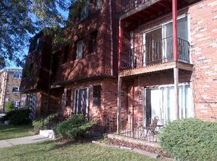 9729 S Ridgeland Ave, Oak Lawn, IL 60453