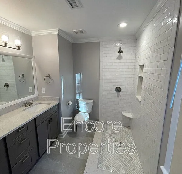111 Whispering Pines Ct — Photo 13
