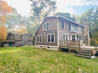 391 Beach Pond Rd, Voluntown, CT 06384