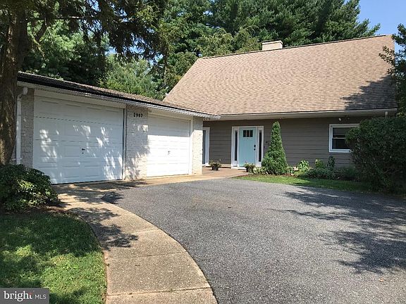 3rd image of 2987 Glenora Ln