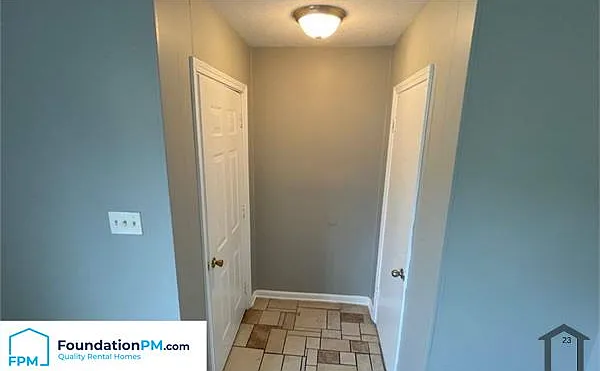 3220 Ashwood St — Photo 8