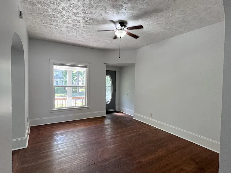 3231 Scranton Rd #1 — Photo 5