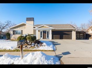785 E Oxford Dr, Kaysville, UT 84037