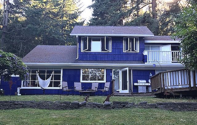 2nd image of 504 Grandview Rd NW