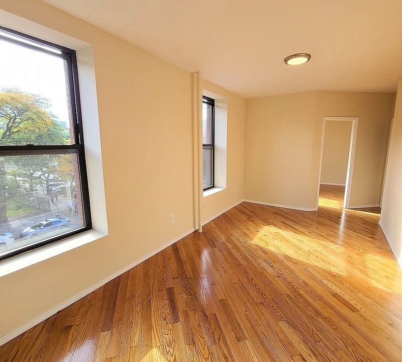 1st image of 501 E 116th St APT 4