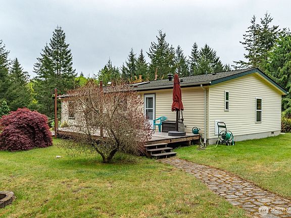 2nd image of 8114 NE Eaglepoint Lane