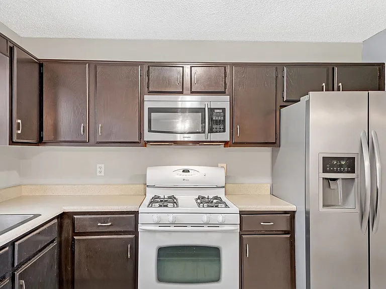 4000 Sand Wedge Cir NW — Photo 4