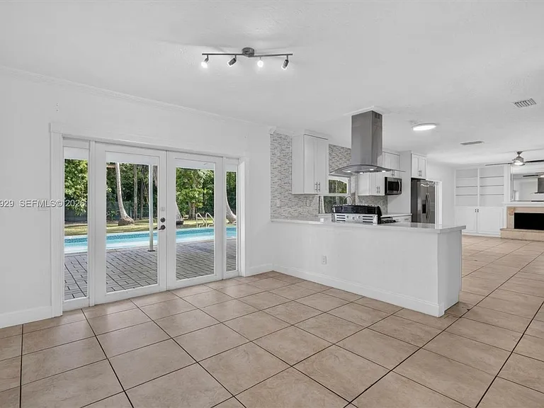 8220 SW 152nd St — Photo 35
