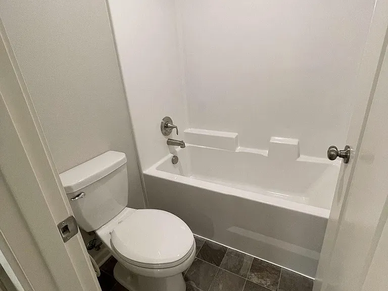 4172 S Kennedy Dr — Photo 22